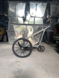 xe thu gom rac day tay 400l inox