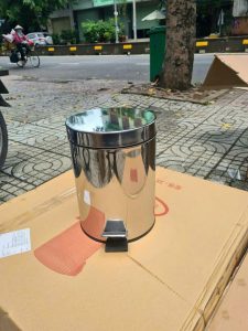 thùng rác inox đạp chân